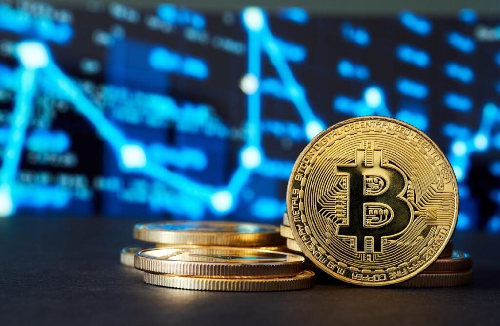 Bitcoin’s Surge Amid Market Decline – Safe Haven or Speculation Bitcoin's Surge Amid Market Decline