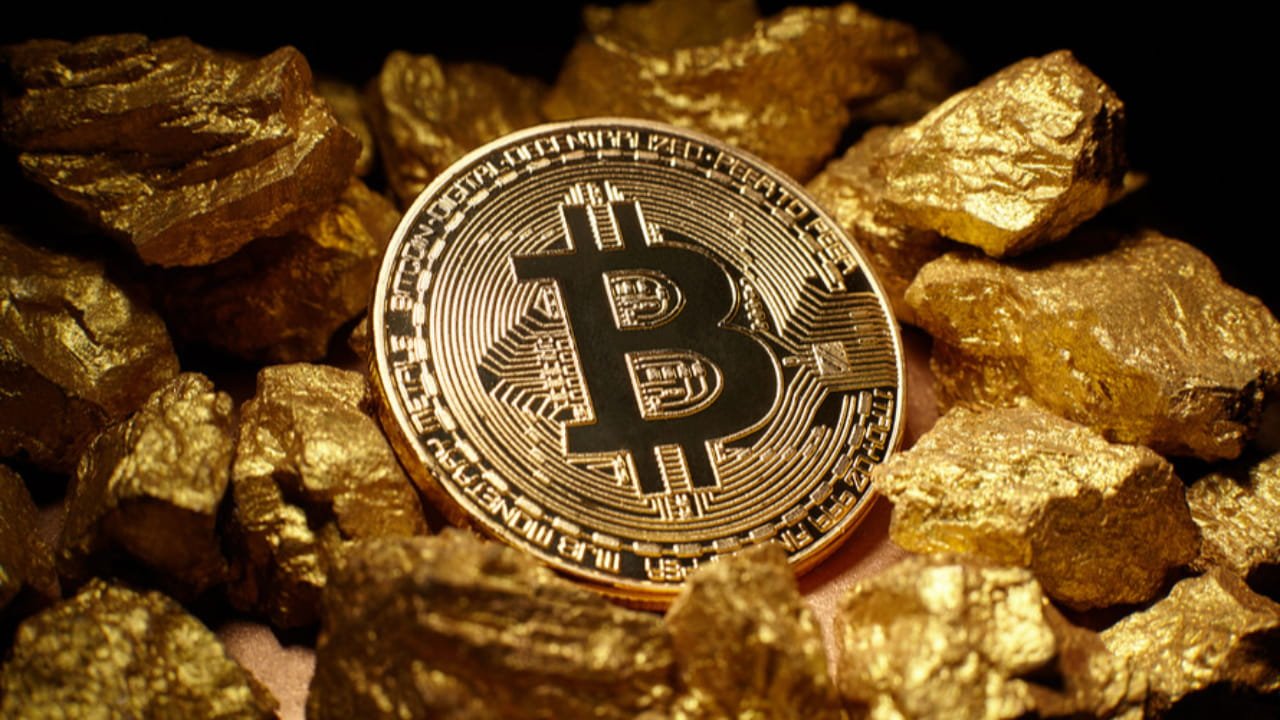 Combining Bitcoin's Potential with Gold's Stability"